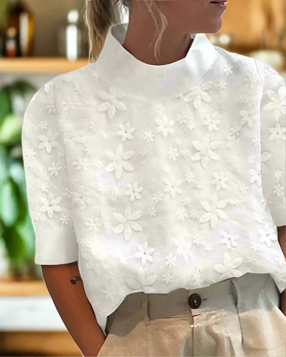 Cécile™ – Elegant Broderad Sommarblus med Stilren Ståkrage